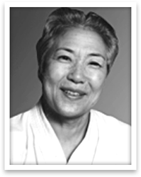 Tsunako Miyake